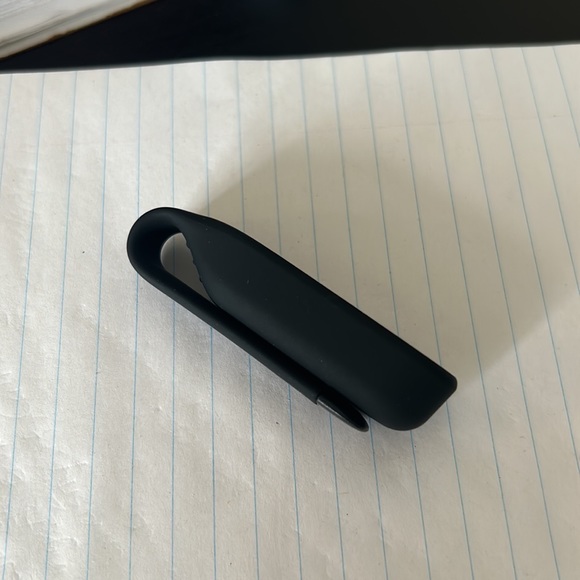 Fitbit Inspire 2,Soft Silicone Replacement Clip for Fitbit Inspire 2 - Picture 2 of 3